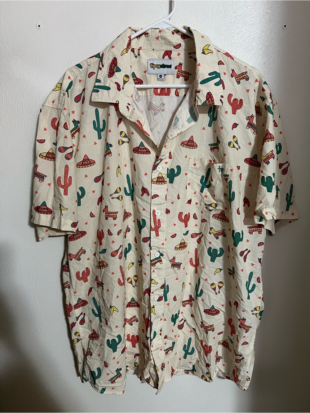 TIPSY ELVES Cantina Piñata Cactus Cinco De Mayo Button Down Green Yellow Mens XL